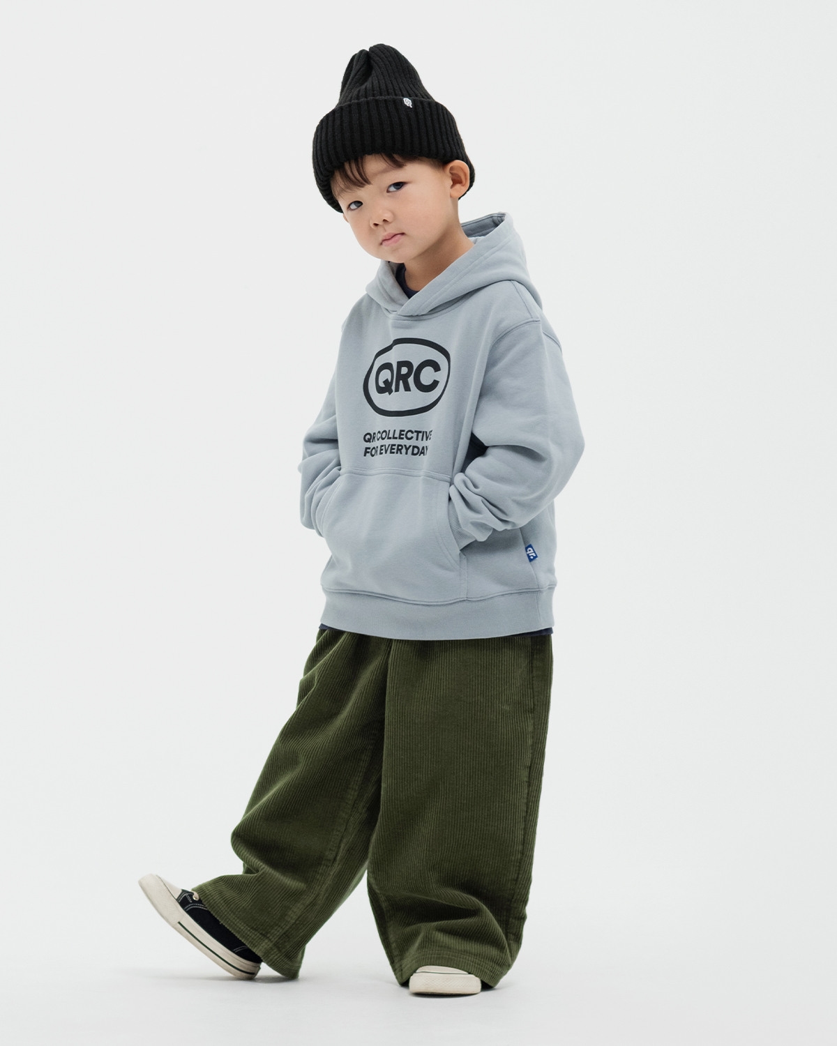 БҮРЖЕЙДЕ БАЛА QRC MAX көкшіл-сұр