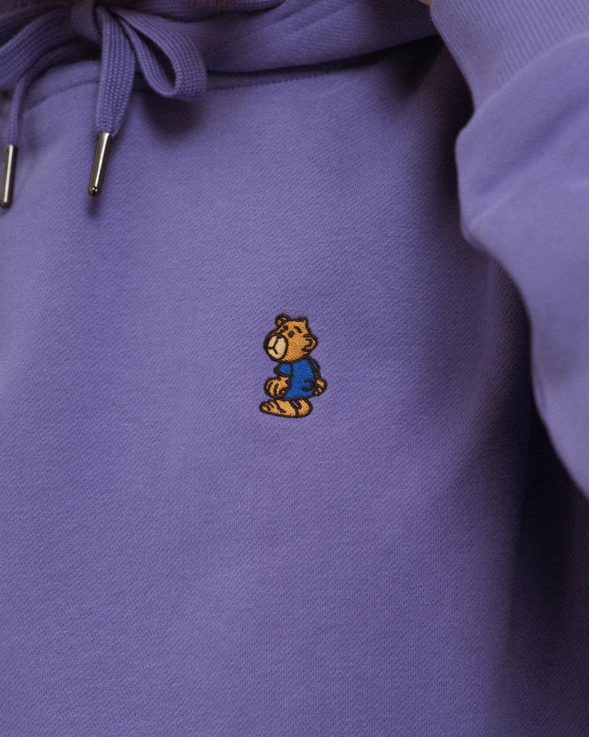 БҮРЖЕЙДЕ BEAR КҮЛГІН