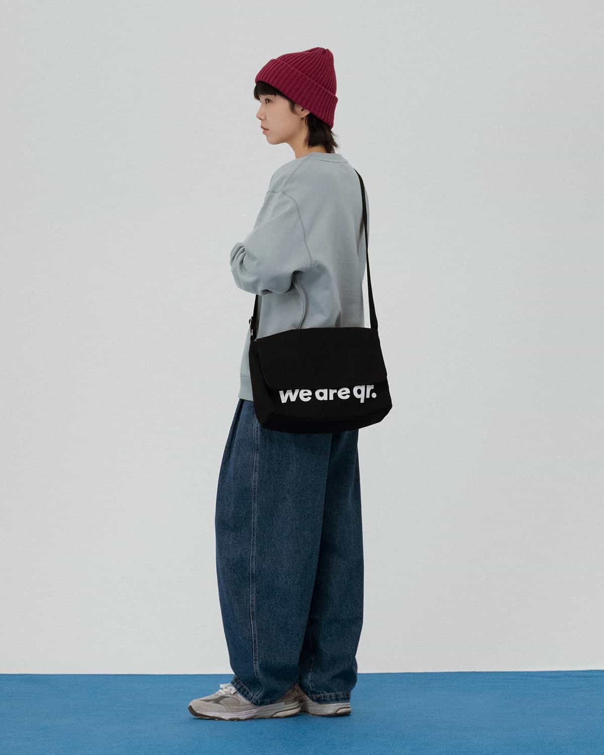 СӨМКЕ MESSENGER ҚАРА